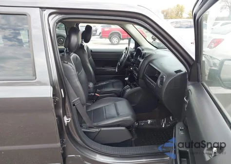 2014 Jeep Patriot Limited z USA, uszkodzony, nr VIN 1C4NJRCB1ED847940